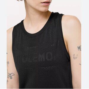 BREEZE BY MUSCLE CROP TANK